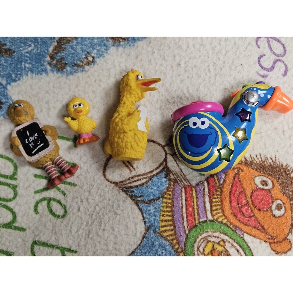 Vintage Seasame Street Blanket  62"x85" Retro 1980s Throw Bed Spread Reading Fun